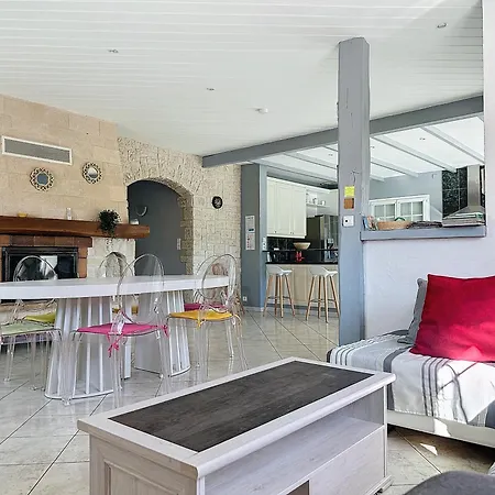 Vila De Charme Avec Piscine