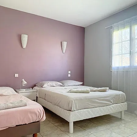 Vila De Charme Avec Piscine *
